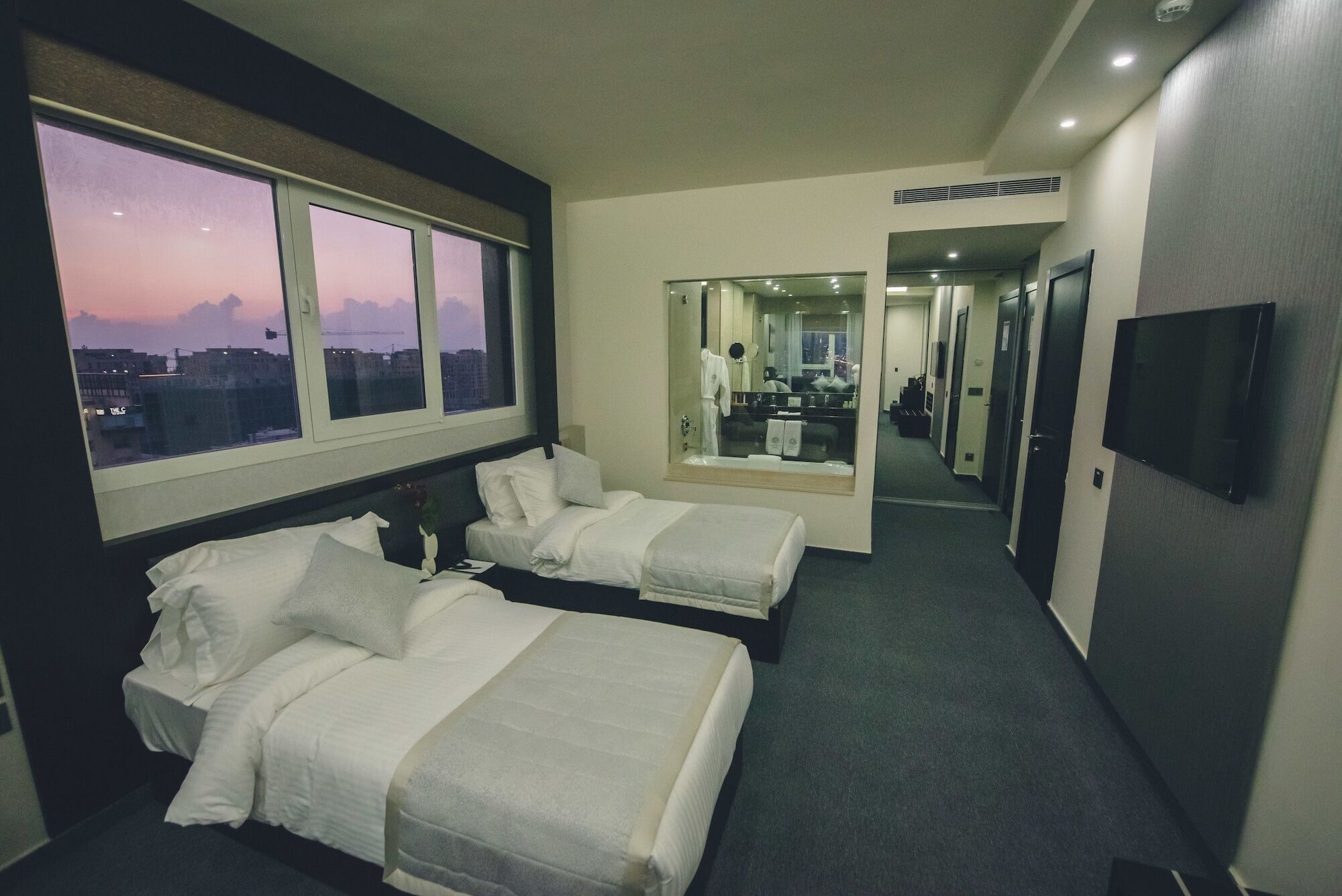 Louis V Hotel بيروت المظهر الخارجي الصورة